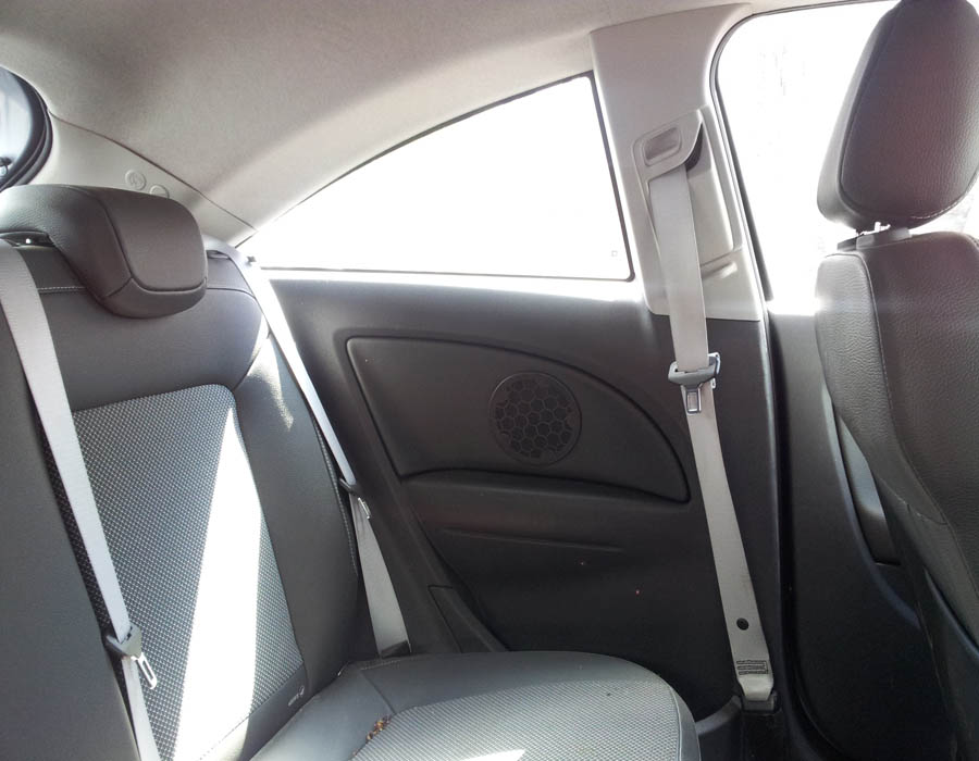 Vauxhall Corsa Design seat-belt-passenger-side-front